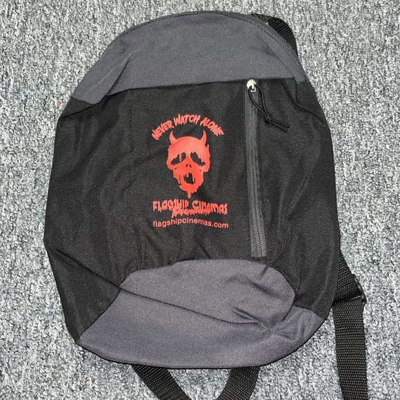 NWOT Flagship Cinemas Shirt & Backpack - Picture 4 of 5